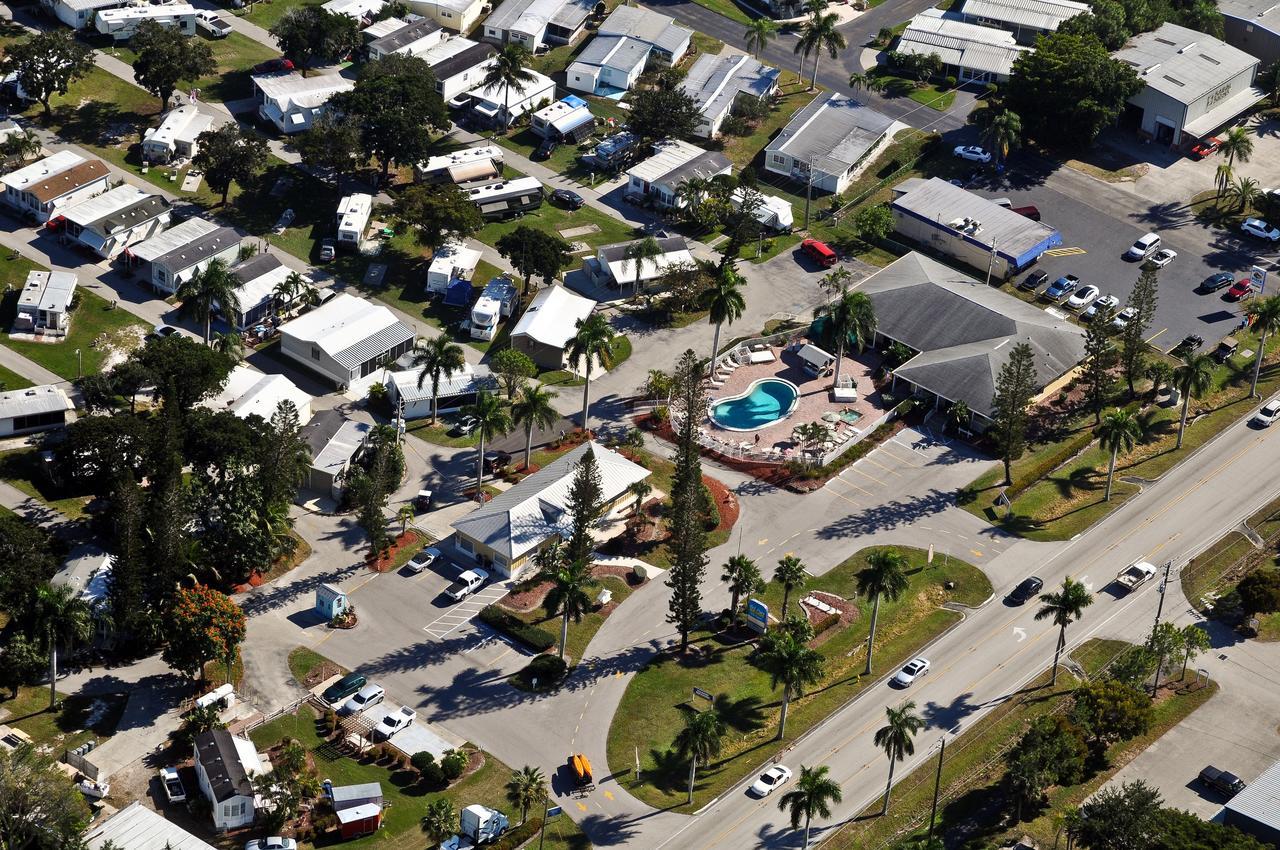 Fort Myers Beach Resort Two-Bedroom Park Model 4 Harlem Heights Buitenkant foto